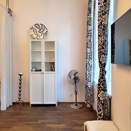 Przytulne Apartamenty W Super Lokalizacji Varsavia Esterno foto